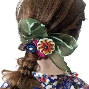 つまみ細工髪飾りとリボン