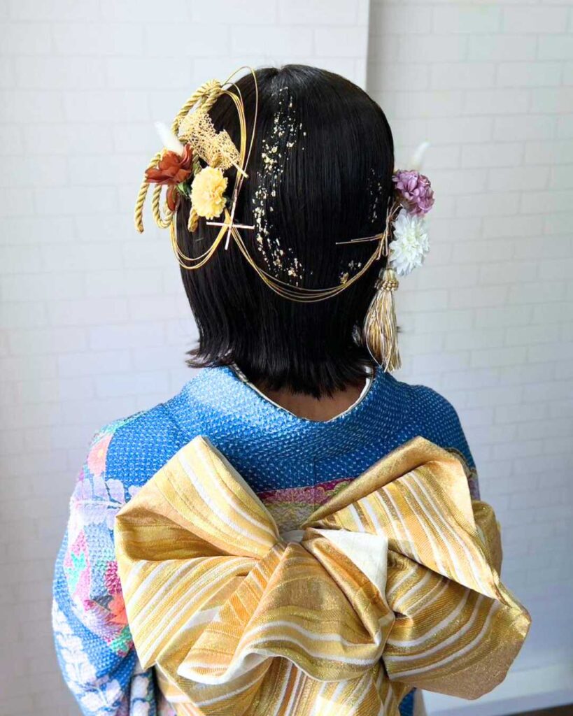 京都での成人式におすすめのヘアメイク、ボブ金箔水引アレンジ