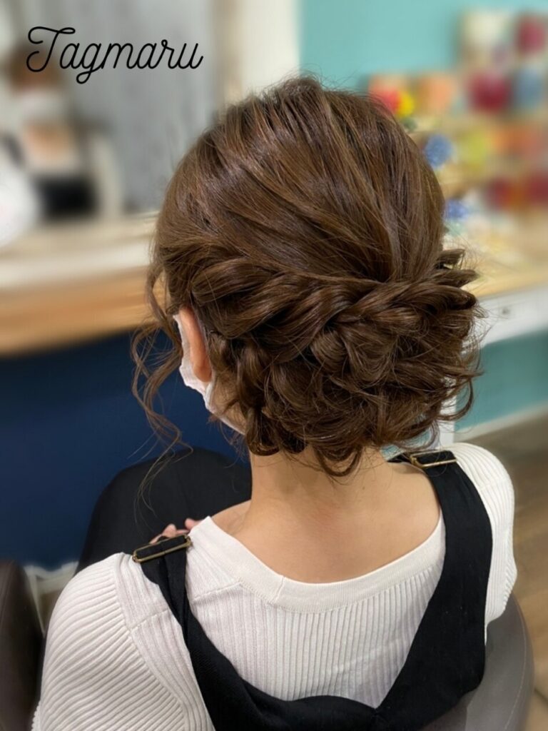 結婚式ヘアセット☆束感シニヨン